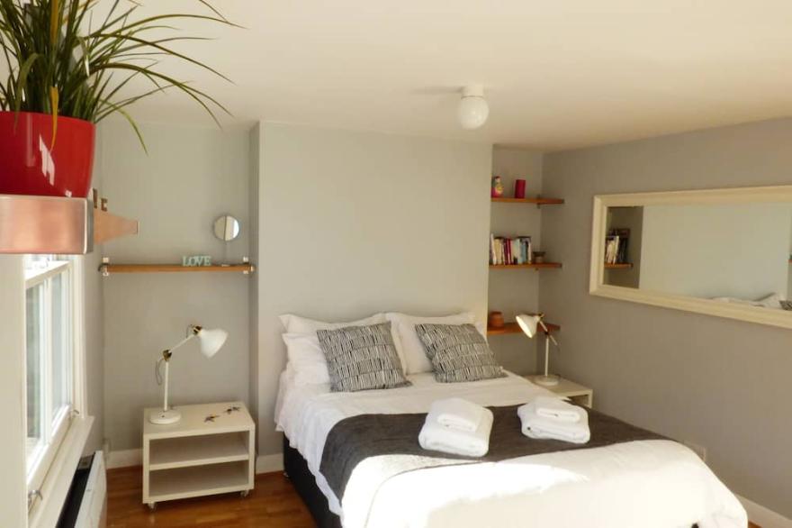 TRENDY 2 BEDROOM APT SHOREDITCH CENTRAL LONDON ZONE 1 free Fiber WiFi