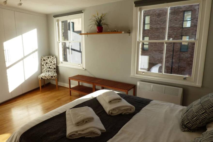 TRENDY 2 BEDROOM APT SHOREDITCH CENTRAL LONDON ZONE 1 free Fiber WiFi