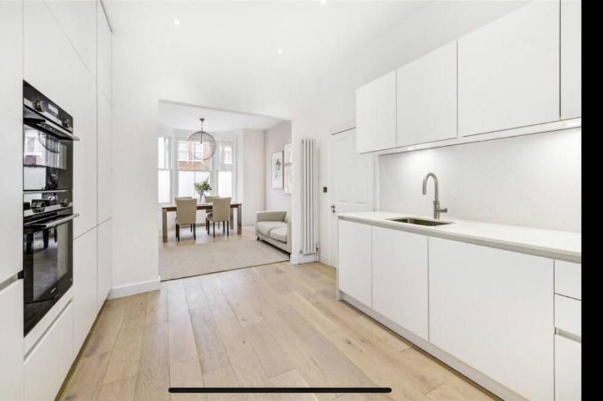 Stunning Family House in Perfect Location