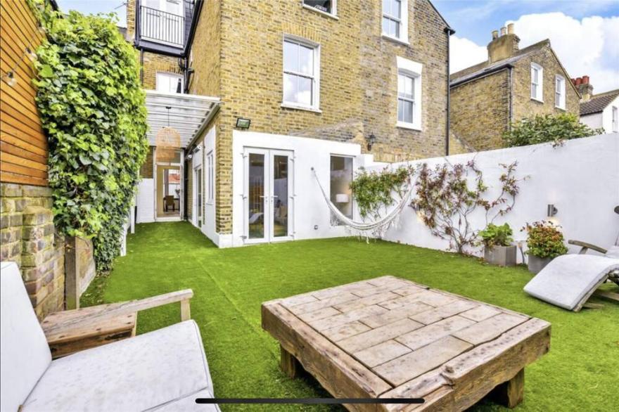 Stunning Family House in Perfect Location