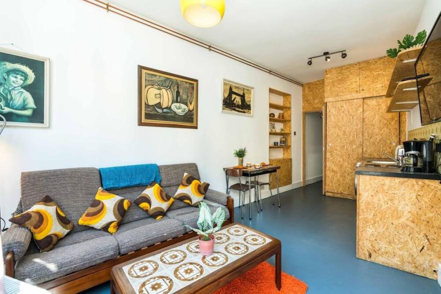 1 Bedroom House With an Edge in King Cross