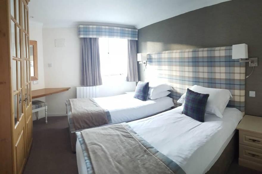 Loch Rannoch Highland Lodge (44) -  Retreat Group