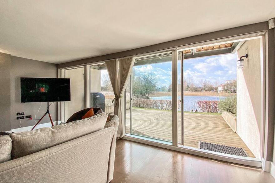4 bedroom accommodation in South Cerney