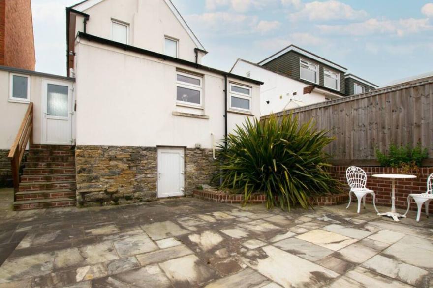 Threadneedle House  in the beautiful Swanage