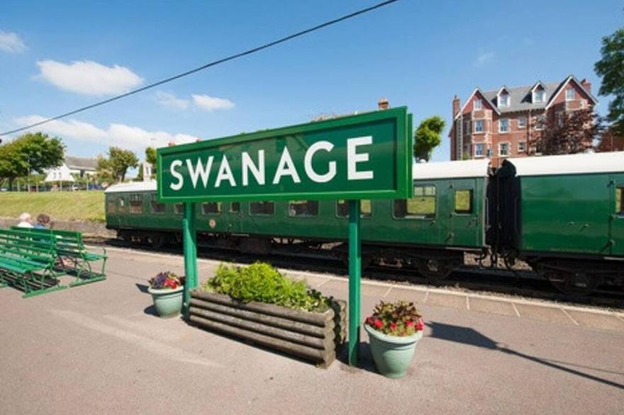 Flat 8 Broadleys in the beautiful Swanage