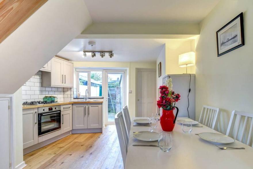Meadow Cottage in the beautiful Bridport
