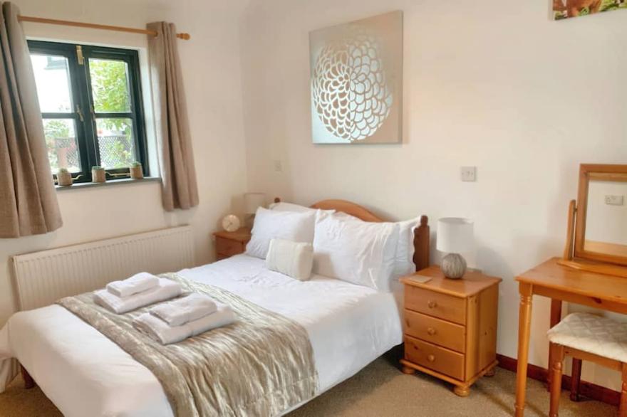 2 Bed, Dog Friendly Cottage, on Bodmin Moor, Cornwal, Delphy Cottage