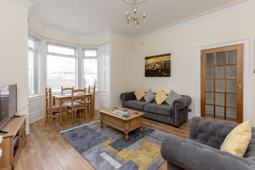 414 Spacious 1 bedroom ground floor apartment near Leith