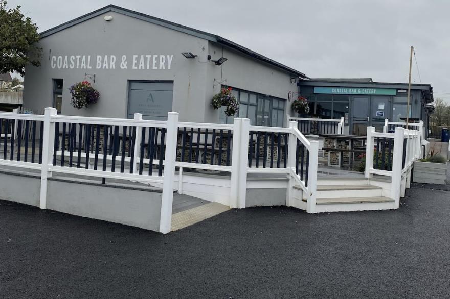 Brand new 2021 Lodge - private access to the coastal path