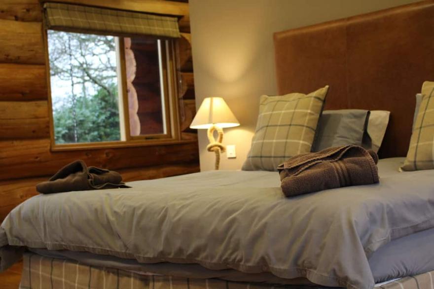 Spacious Bespoke Fir Lodge Log Cabin