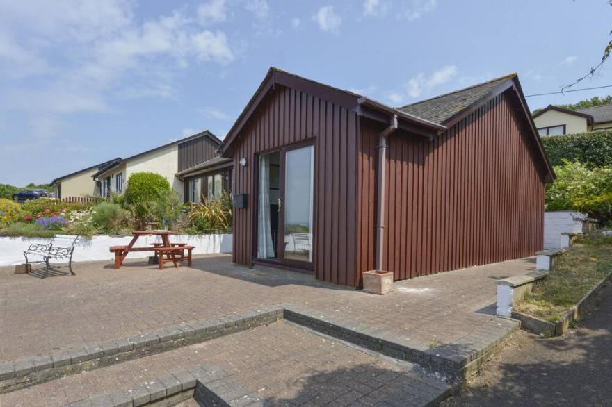 SOUNDVIEW, family friendly, country holiday cottage in Down Thomas