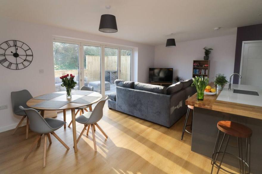 THE LINHAY, family friendly, luxury holiday cottage in Tiverton