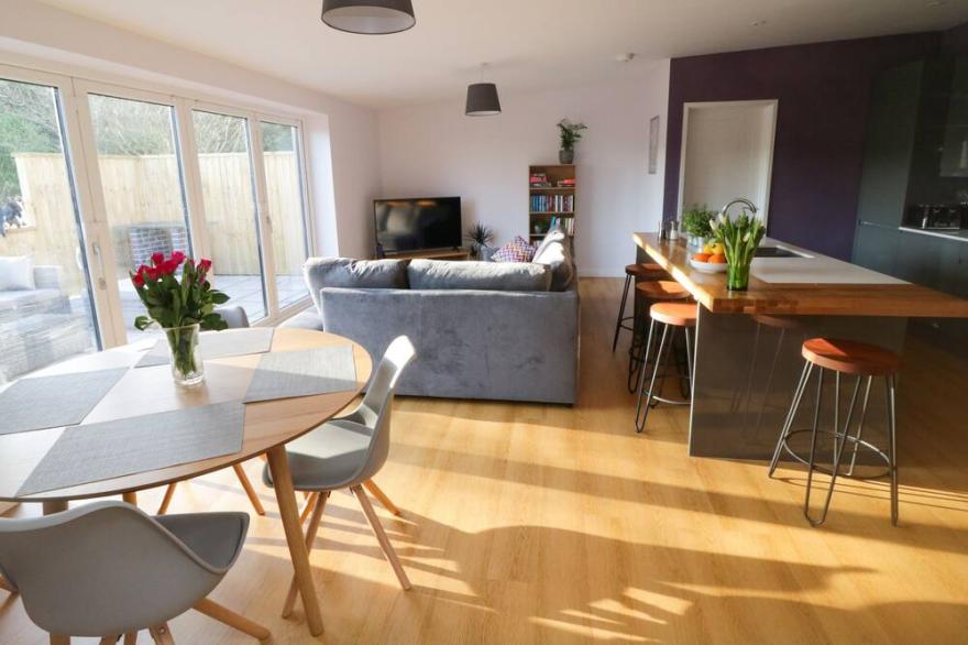 THE LINHAY, family friendly, luxury holiday cottage in Tiverton