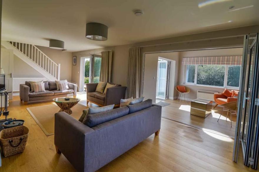 Immaculate 5 Bedroom 5 Bathroom fully renovated modern house.