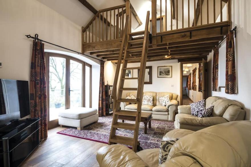Orchard Cottage - Barn Conversion - Beavers Hill