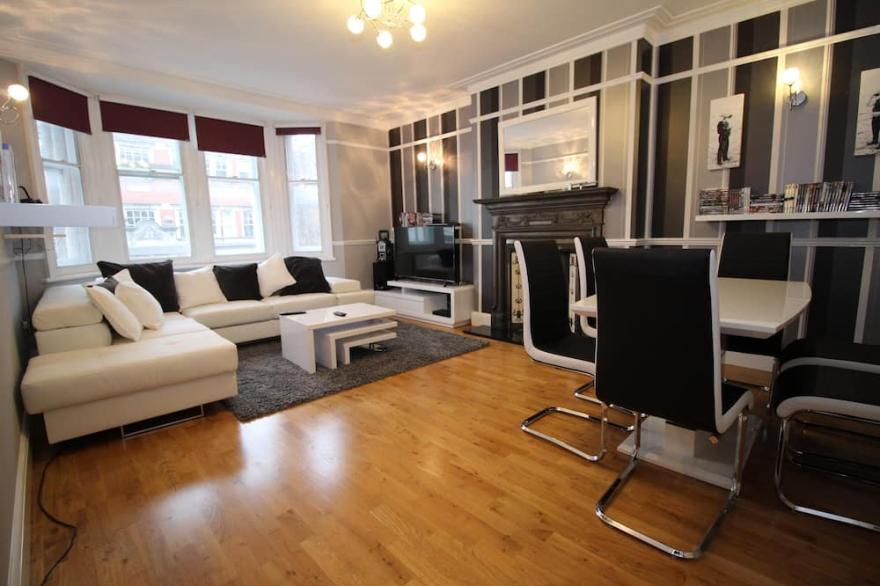 Spacious 4 double bedroom apartment in Central London