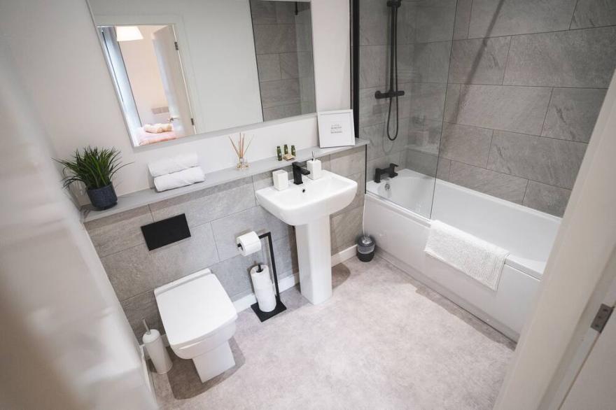 Birtin Works Apartments-Deluxe Room-City Centre