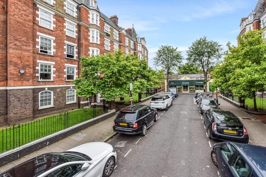 Suites by Rehoboth ★ Lord's ★ St John's Wood