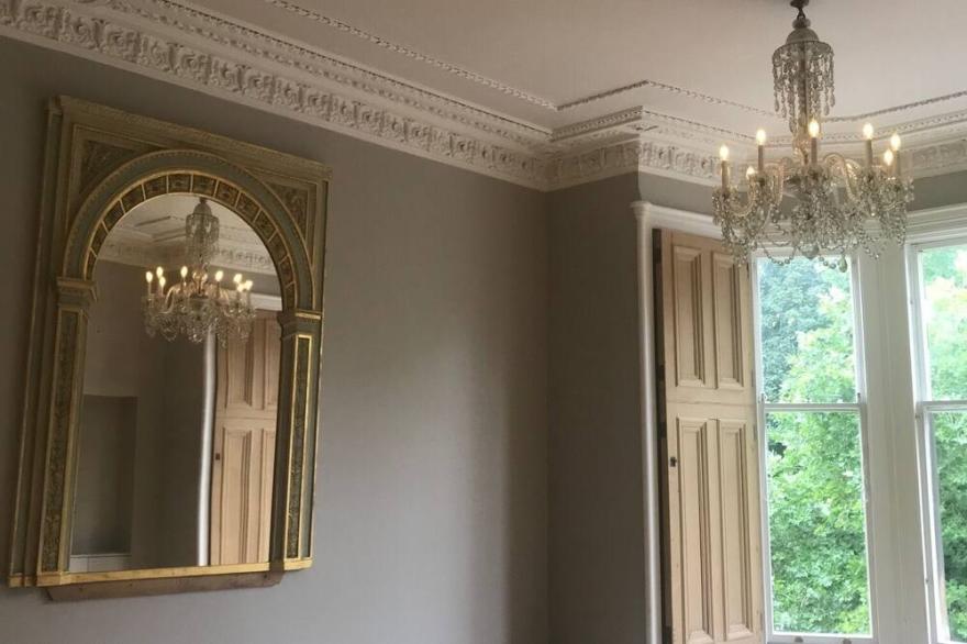 Luxurious 3-Bed Apartment in Conservation Area