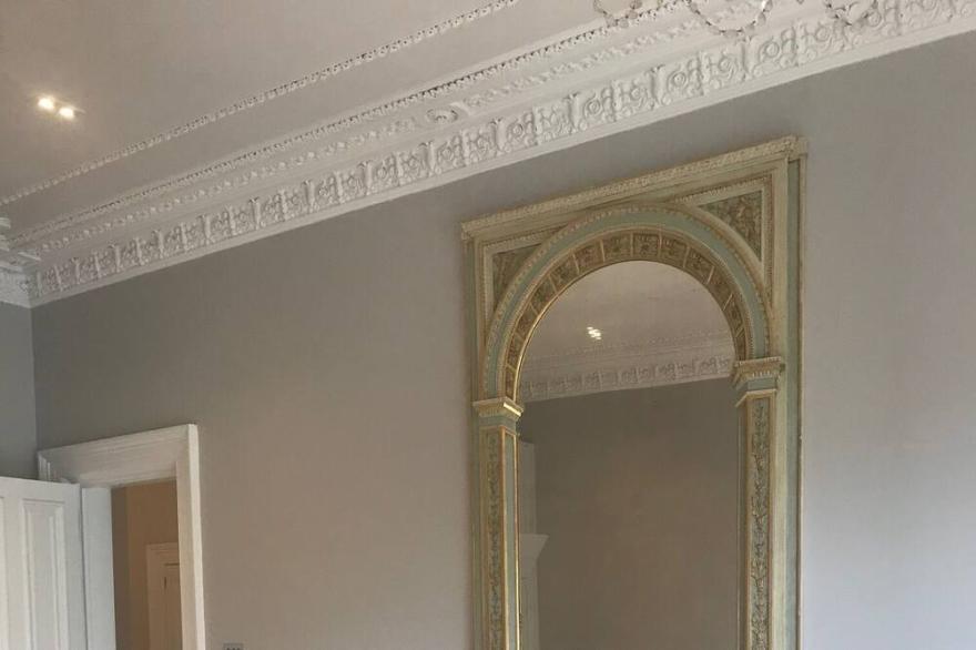 Luxurious 3-Bed Apartment in Conservation Area