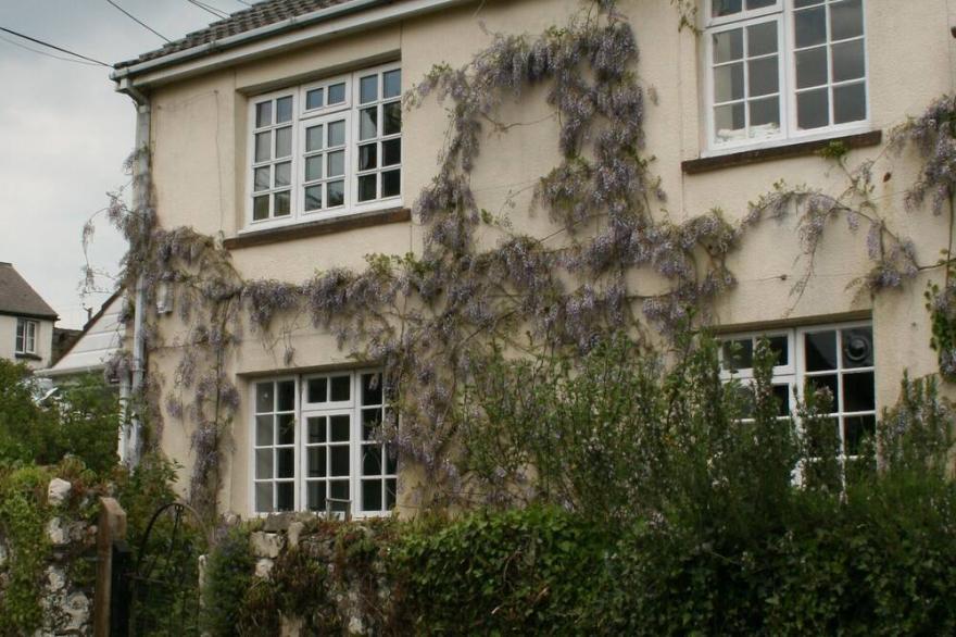 3-bed luxury cottage in unspoilt Tarka & War Horse country. Near RHS Rosemoor