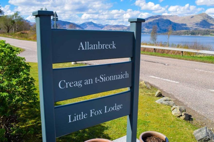 The Allanbreck Hideaway - sleeps 2 guests  in 1 bedroom