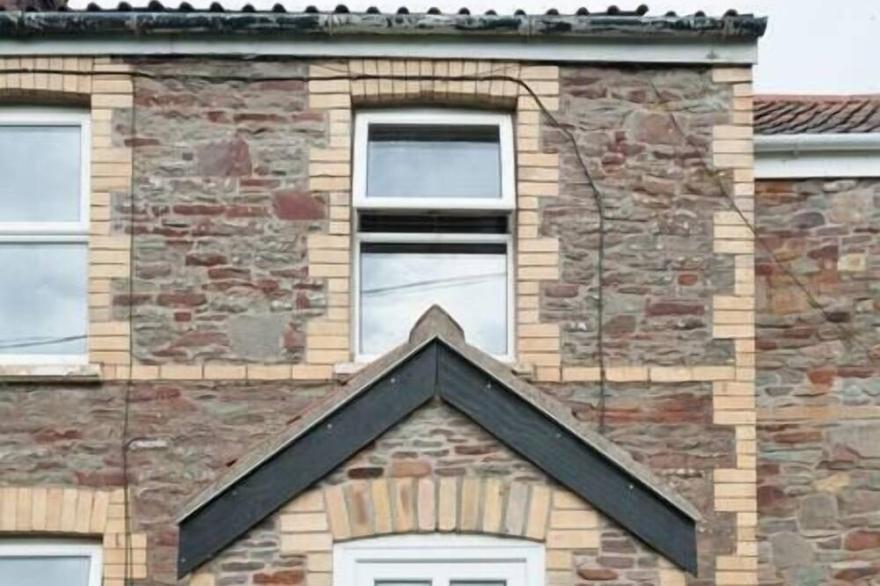 Kimberly Cottage charming 5 bedroom house with garden and parking
