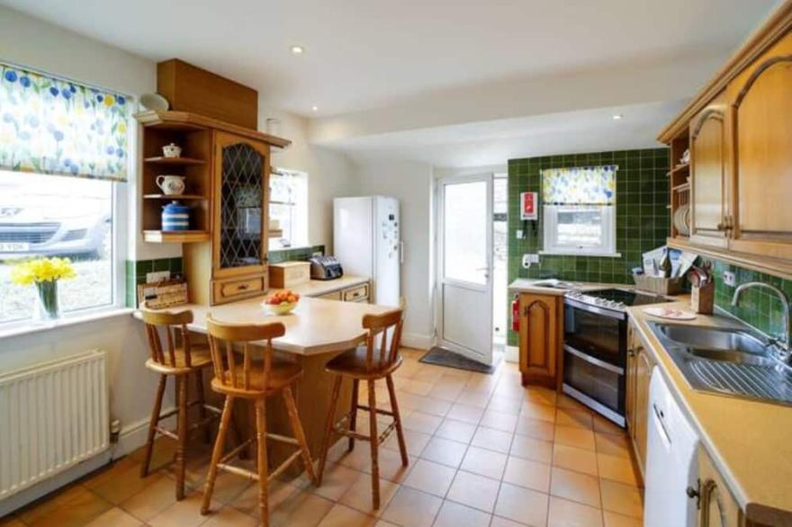 Trevarthian - A stunning holiday home overlooking Polzeath beach