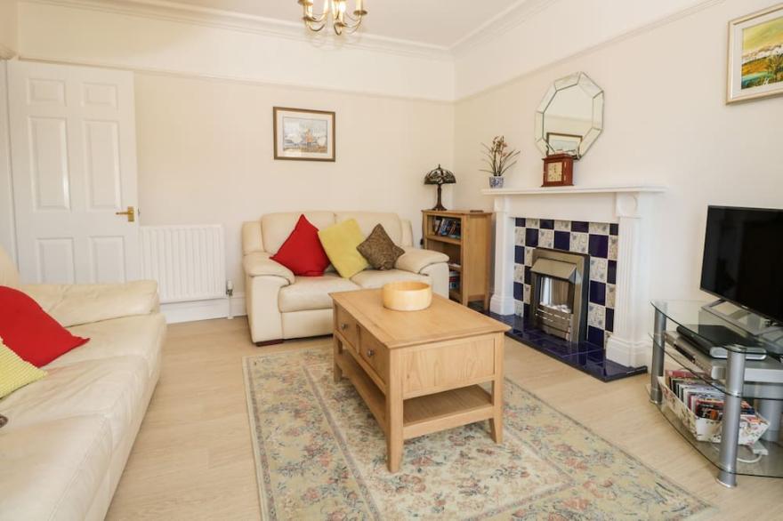 SILVERTHWAITE, family friendly, with a garden in Windermere