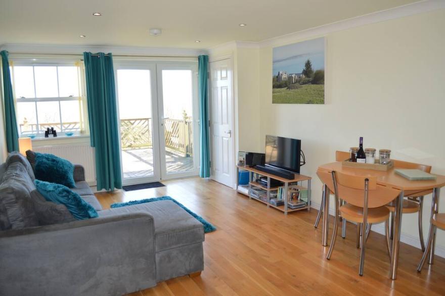 One Bedroom Apartment with Private Balcony and Sea Views