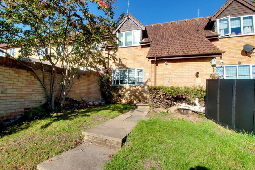 Modern One Bedroom House, Welsh Harp, NW London