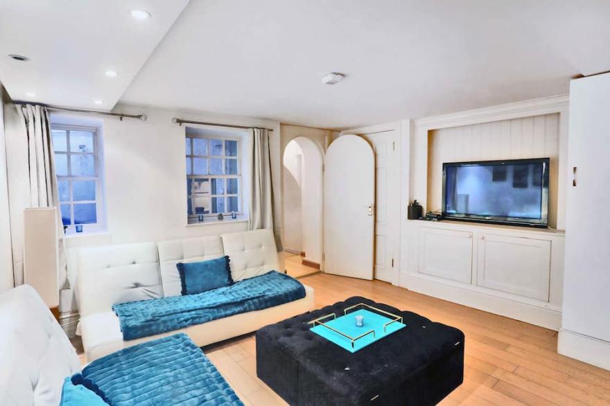 Sophia's Love 11rooms Piccadilly Circus St James TownHouse