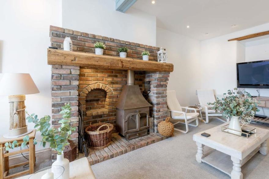 LUXURY LARGE 7 bedroom house Fantastic Sea Views sleeps up to17. 12  ADULTS 5 C