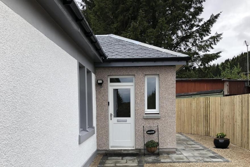 Braeaig is a Modern, Well Equipped Two Bedroom Bungalow in the heart of Brodick