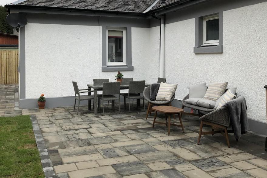 Braeaig is a Modern, Well Equipped Two Bedroom Bungalow in the heart of Brodick