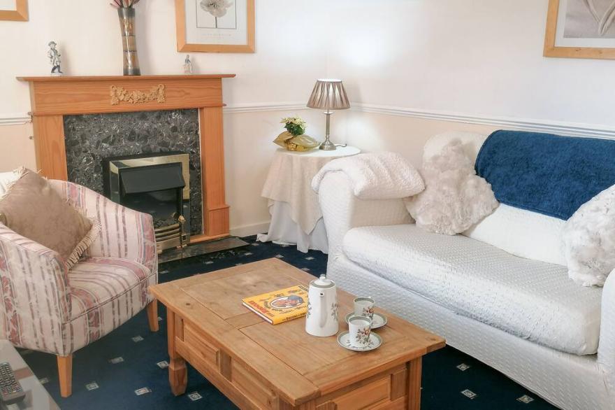 TURRET COTTAGE, family friendly in Cockenzie And Port Seton