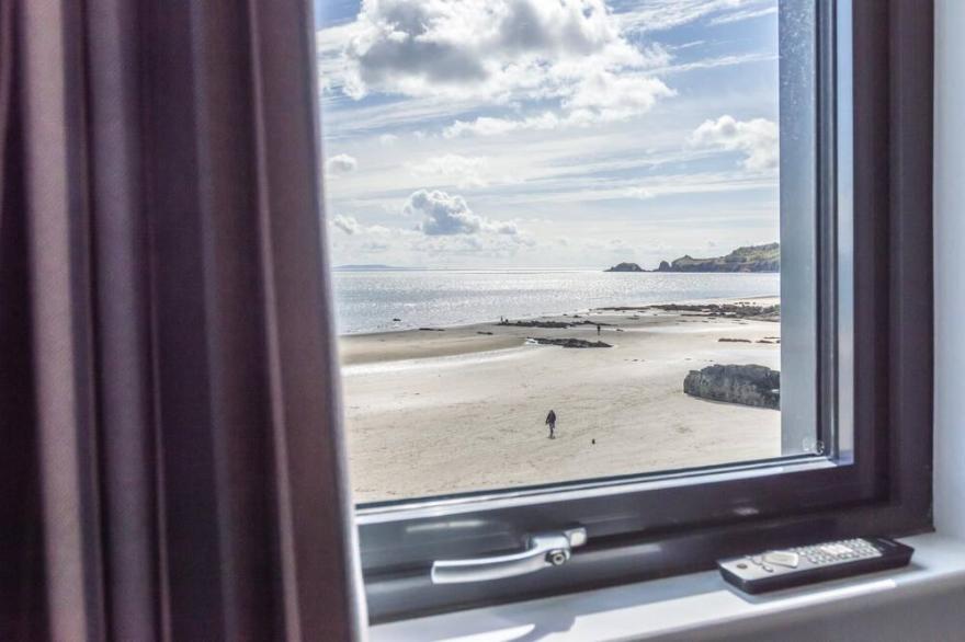 No 2 Ocean Cabins - Saundersfoot Harbour