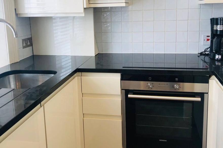 Boswell & Johnson 8room Covent Garden FlowerMarket TownHouse