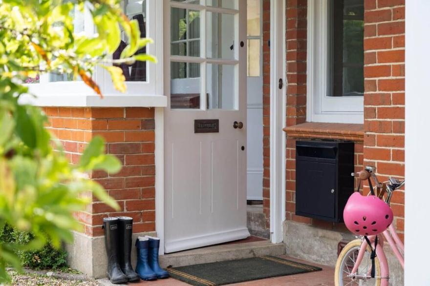 Edwardian gem blends old-fashioned charm & 21st Century creature comforts