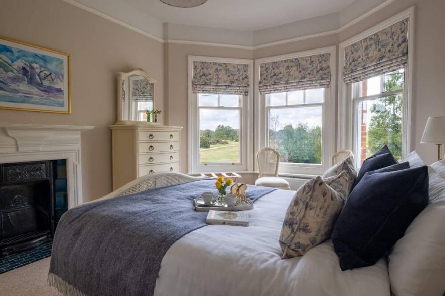 Edwardian gem blends old-fashioned charm & 21st Century creature comforts
