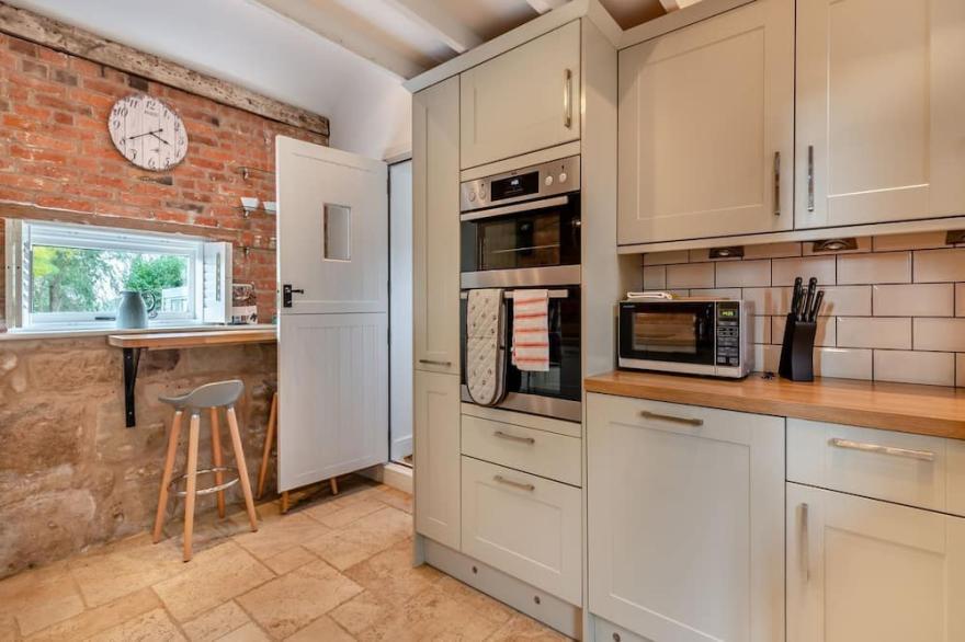 3 bedroom accommodation in Barrow-on-Trent, near Derby