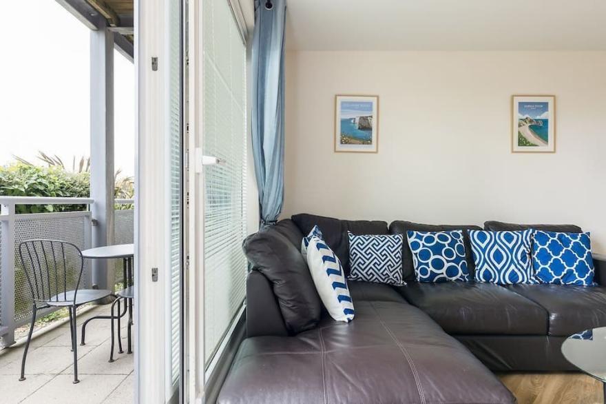 Bay Retreat -  an apartment that sleeps 2 guests  in 1 bedroom