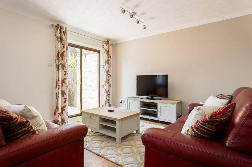 Sanderling -  a house that sleeps 5 guests  in 3 bedrooms