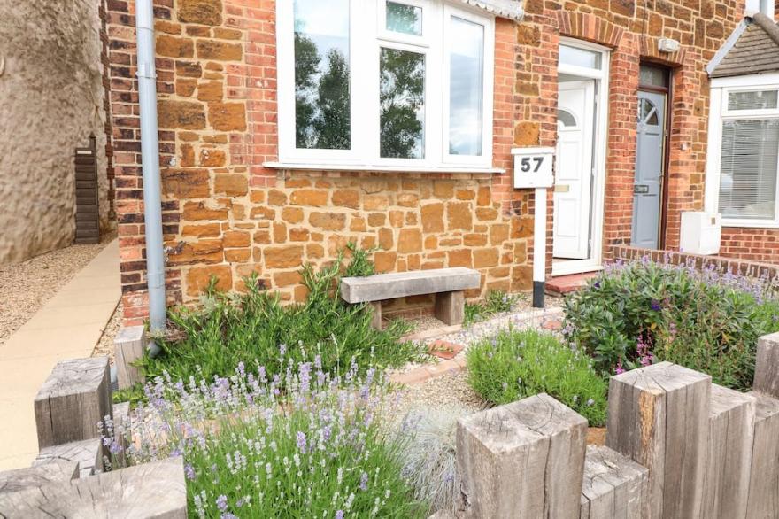 57 SOUTHEND ROAD, family friendly, with a garden in Hunstanton