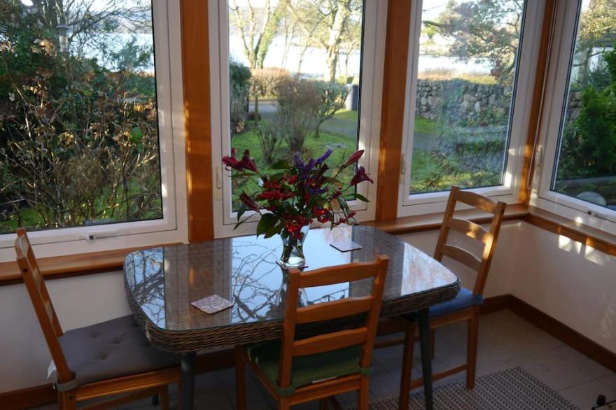 Calluna Cottage -  a cottage that sleeps 7 guests  in 3 bedrooms