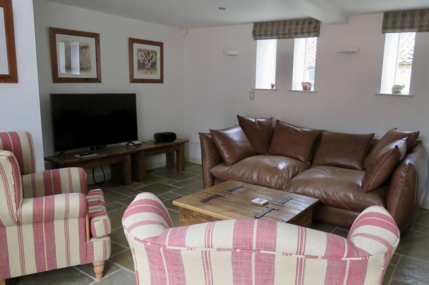 DOODALE COTTAGE - converted barn with highland cattle experience included