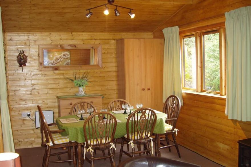 LLWYNAU FARM PINELODGES - CASTELLAU, LLANTRISANT -  ONLY 12 MILES FROM CARDIFF.