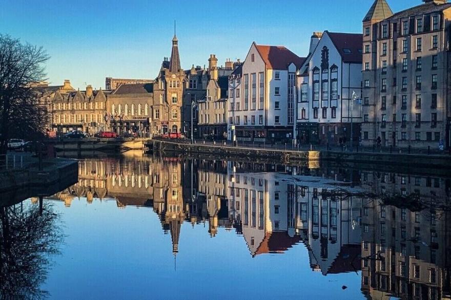 Three bedroom Shore Apartment with Water of Leith views, sleeps up to 6 guests