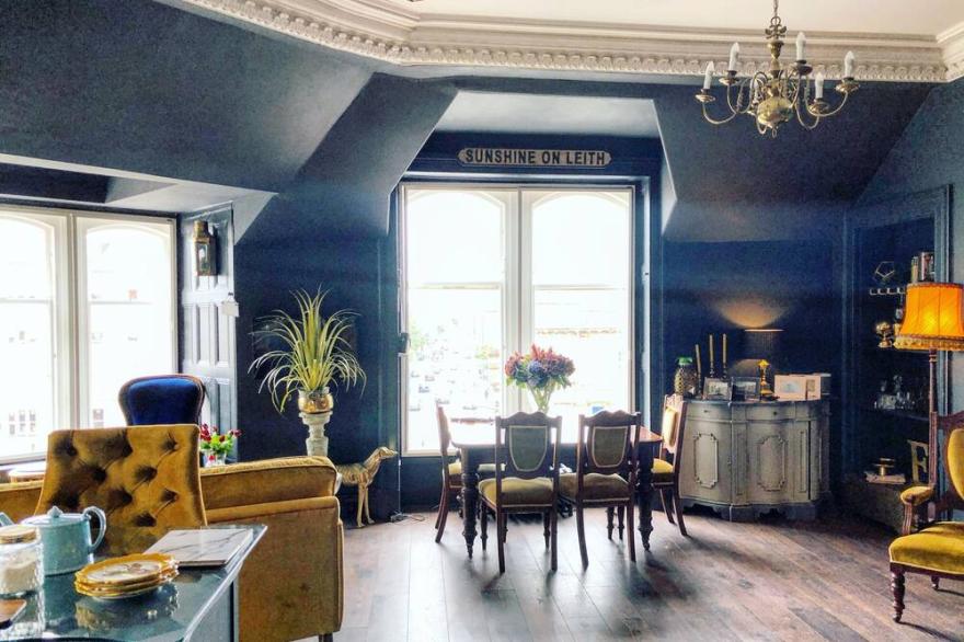 Three bedroom Shore Apartment with Water of Leith views, sleeps up to 6 guests