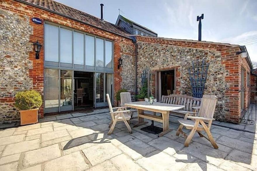 Barn Conversion With Luxury Comfort And Beautiful Peaceful Location